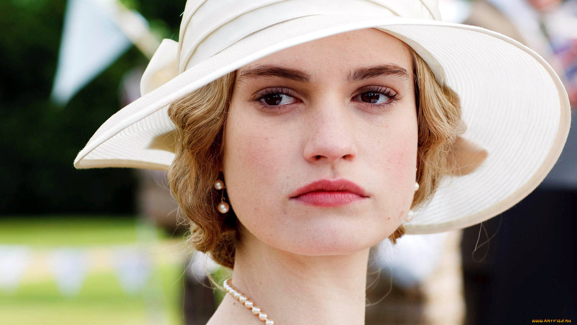  , downton abbey, lily, james, hat